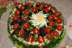 Рецепт. Салат с черносливом и грецкими орехами