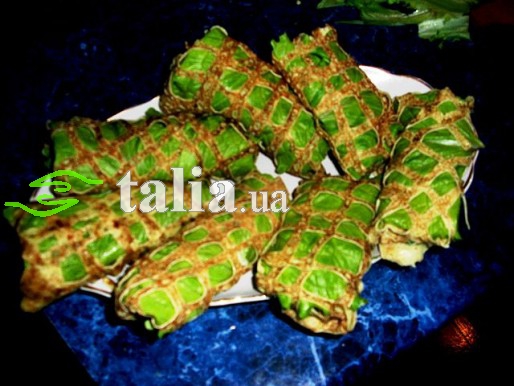 Рецепт. Кружевные блинчики с салатными листьями