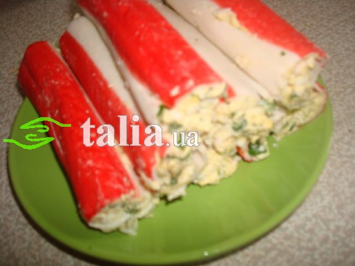 Рецепт. Крабовые палочки фаршированные сыром и зеленью
