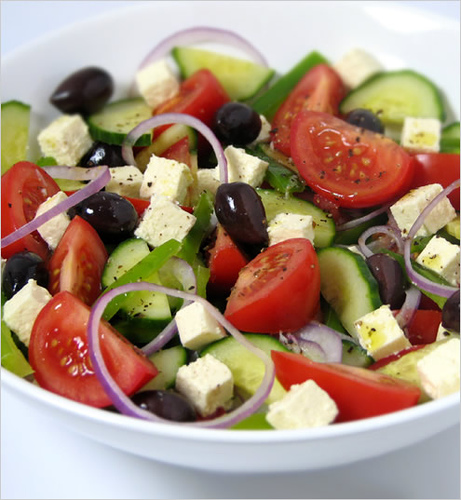 Рецепт. Греческий салат с брынзой