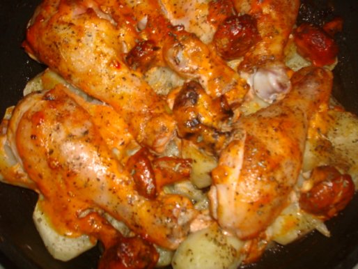 Рецепт. Картофель в духовке с голенью и грибами