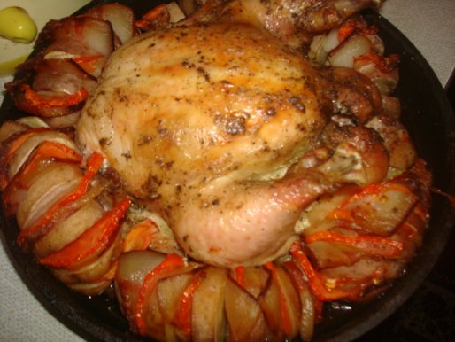 Рецепт. Запеченная курица с картошкой