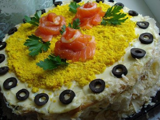 Рецепт. Закусочный пирог с яйцами и семгой (торт)