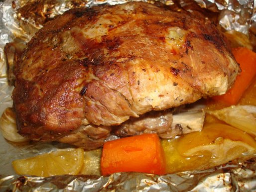 Рецепт. Мясо в фольге запечённое в духовке