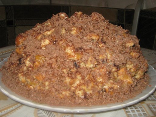 Рецепт. Торт из печенья с курагой и черносливом